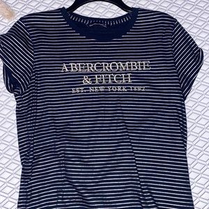 Abercrombie & Fitch T shirt